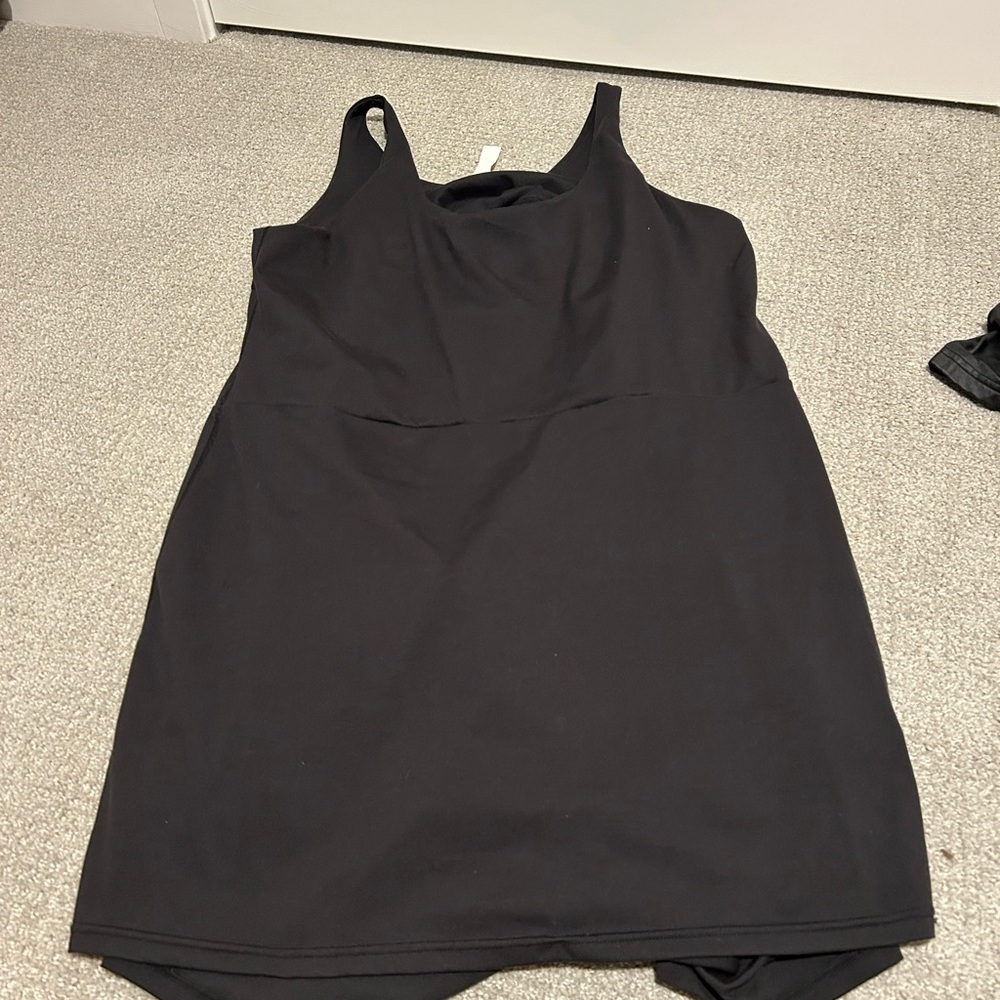 Black Sleeveless Active Dress